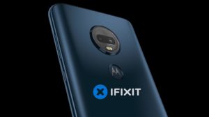 Lire la suite à propos de l’article Motorola étend son programme de réparation de ses smartphones à l’Europe avec iFixit