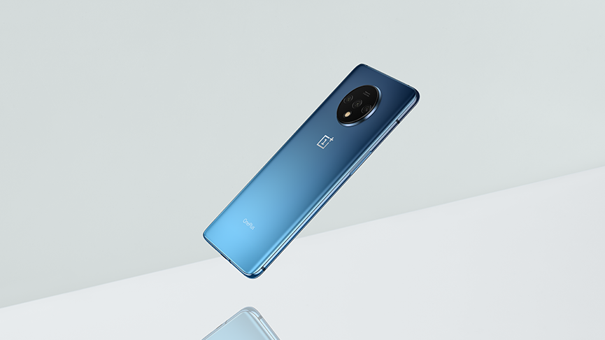 You are currently viewing OnePlus 7T : le PDG dévoile son design !