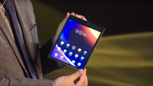 Lire la suite à propos de l’article Royole dévoile en partie le Flexpai 2 avec un écran pliable Cicada Wing de troisième génération