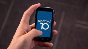 Lire la suite à propos de l’article Unihertz Jelly 2 : un minuscule smartphone sous Android 10