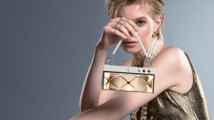 Lire la suite à propos de l’article HONOR V Purse : le smartphone pliable à bandoulière