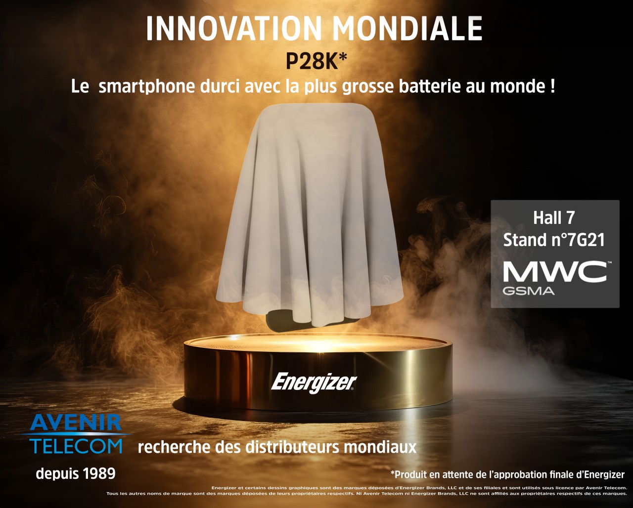 Teasing du Energizer PK28 sous un voile blanc, sur un podium