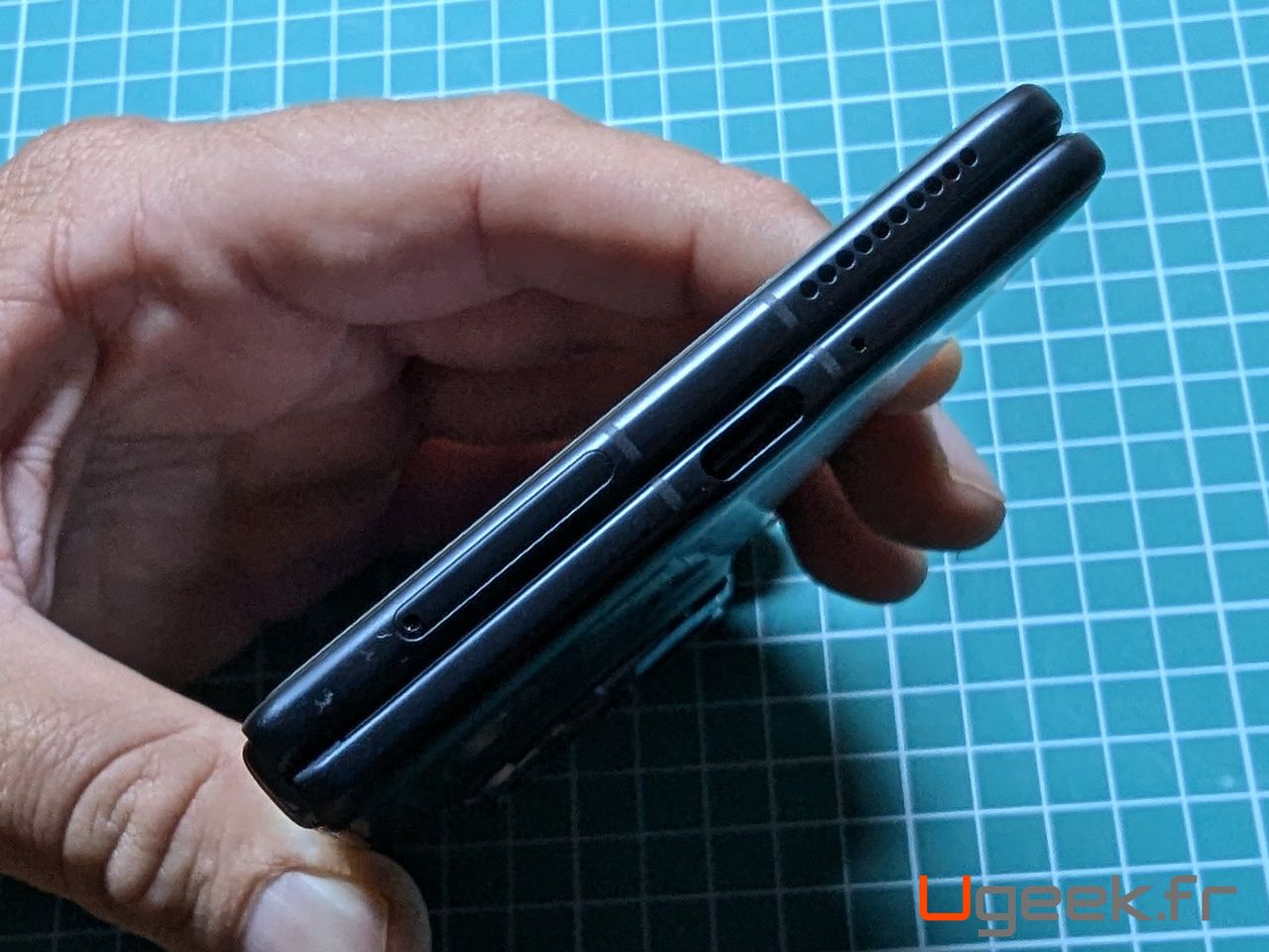 Epaisseur du HONOR Magic V3