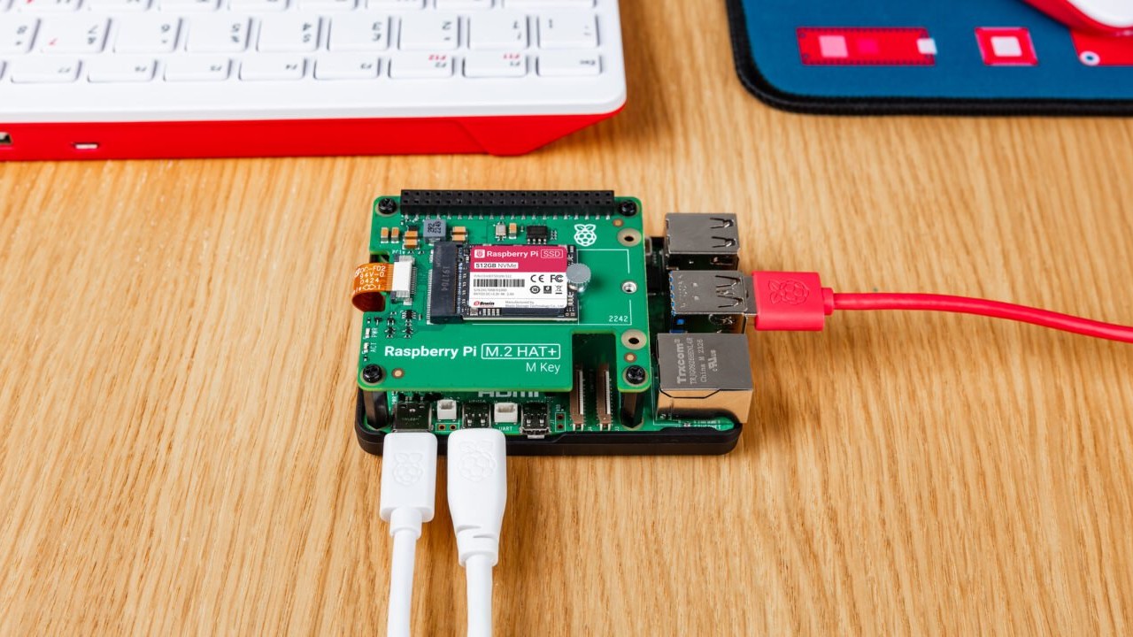 Lire la suite à propos de l’article Raspberry annonce ses SSD et son M.2 HAT+ pour le Pi 5