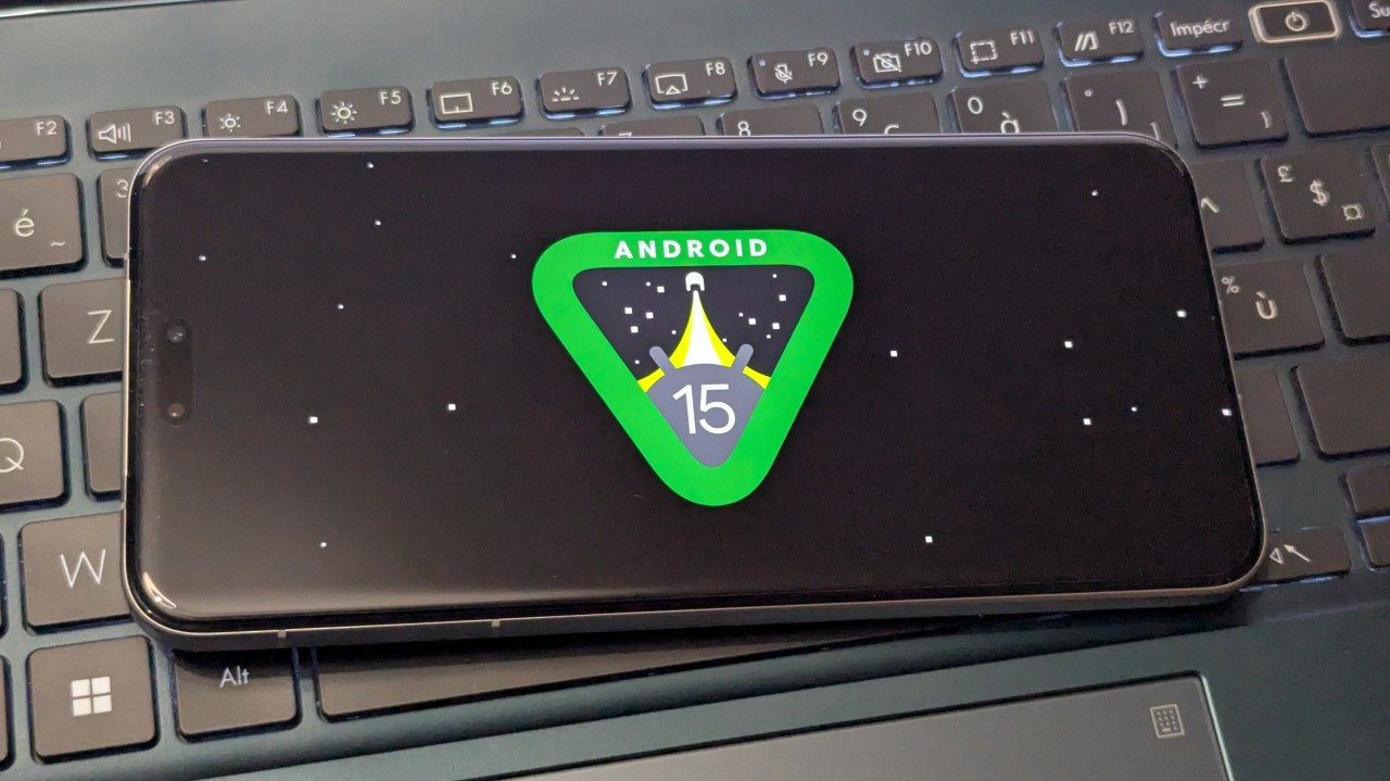 HONOR 7 Pro sur l'écran easter eggs Android 15