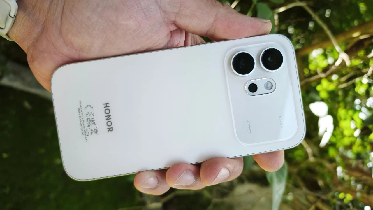 Lire la suite à propos de l’article HONOR 600 : il est à croquer !